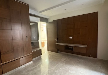 Room in 4 BHK Builder Floor at Mansa Devi – for Sale