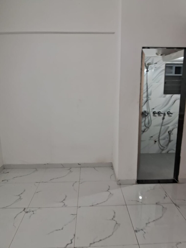 Room, dombivli east 1 Bedroom 500 Sq.Ft. Apartment In Dombivli East Thane 9332563