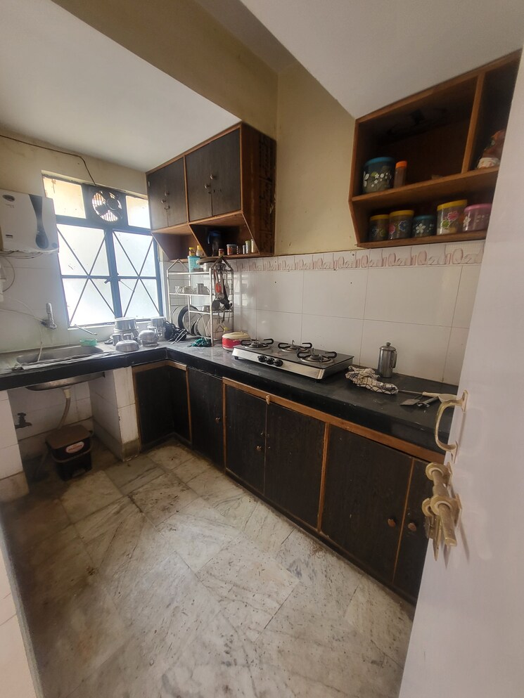 undefined, patliputra colony Commercial Office Space 1000 Sq.Ft. In Patliputra Colony Patna 9332601