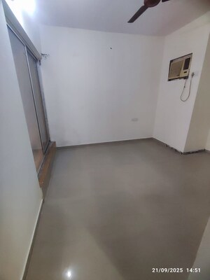 Room in 2 BHK Apartment at Rustomjee Avenue J, Virar West – for Rent