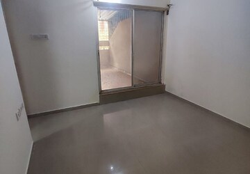 2 BHK Apartment For Rent in Rustomjee Avenue J, Virar West