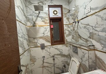 Bathroom in 1 BHK Apartment at Saket – for Rent