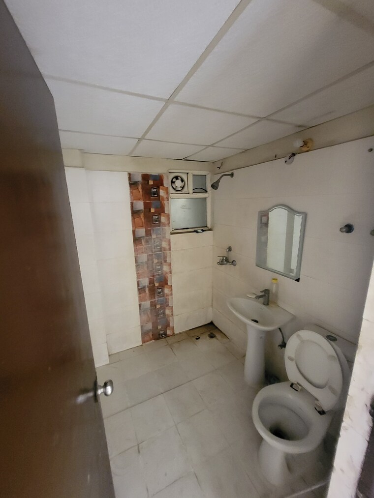 Bathroom, supertech-ecovillage-i 3 Bedroom 1267 Sq.Ft. Apartment In Sector 1 Greater Noida Greater Noida 9332690