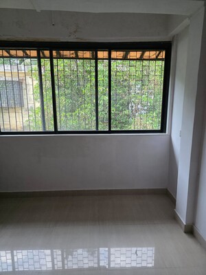 Room in 2 BHK Apartment at Samkeet CHS, Vile Parle East – for Sale
