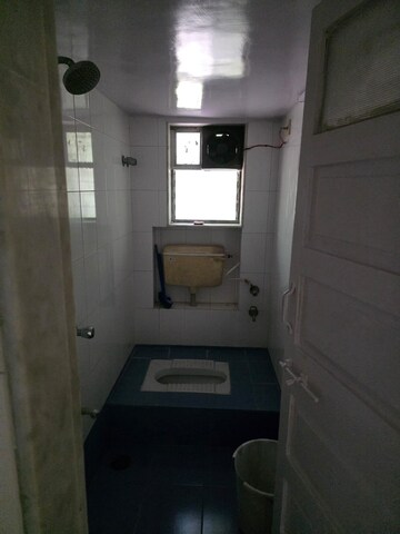Bathroom in 2 BHK Apartment at Samkeet CHS, Vile Parle East – for Sale