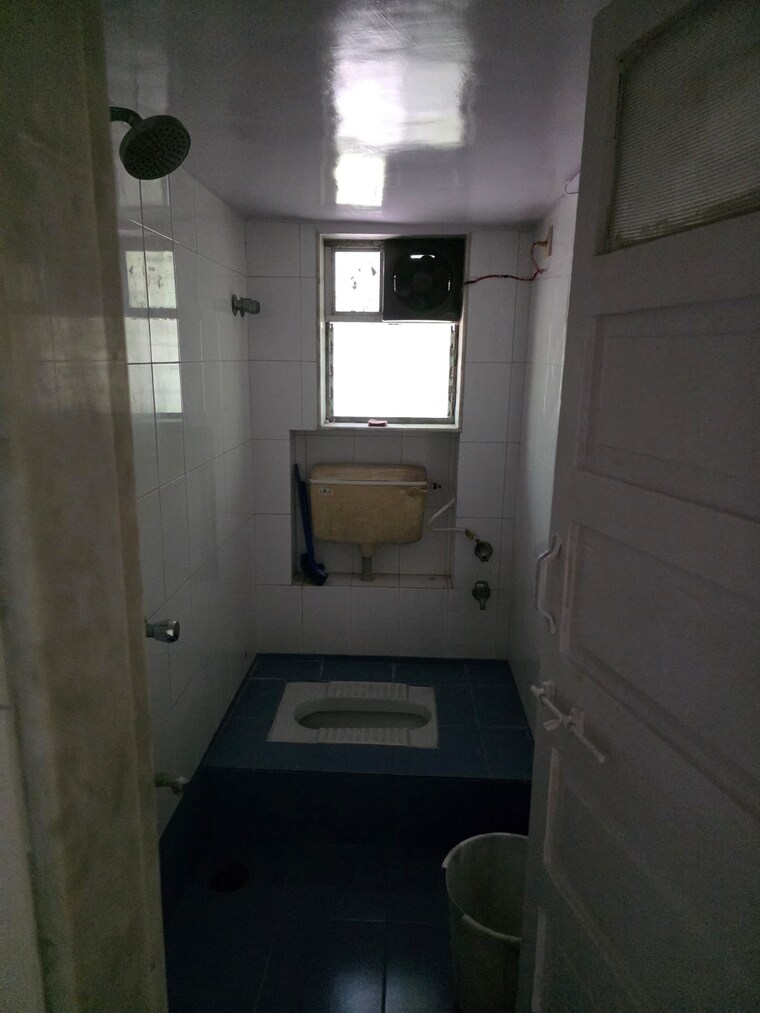 Bathroom, samkeet-chs 2 Bedroom 750 Sq.Ft. Apartment In Vile Parle East Mumbai 9332760