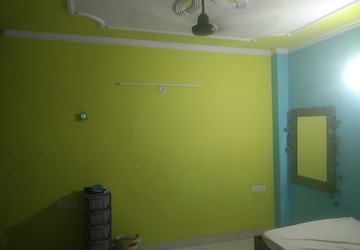 Room in 1.5 BHK Apartment at Chattarpur – for Rent