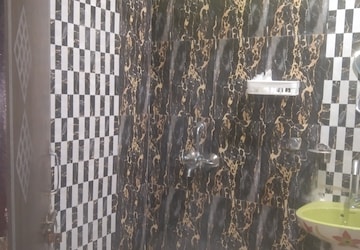 Bathroom in 1.5 BHK Apartment at Chattarpur – for Rent
