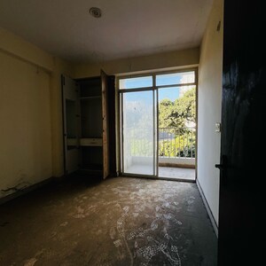 Room in 3 BHK Apartment at Proview Officer City, Sehani Khurd – for Rent