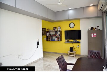 2 BHK Apartment For Sale in Nahar Amrit Shakti Yvonne, Chandivali