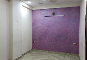Room in 3 BHK Builder Floor at Sector 1 Vaishali – for Sale