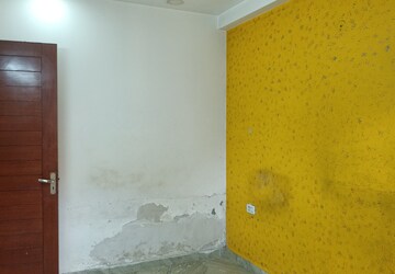 Room in 3 BHK Builder Floor at Sector 1 Vaishali – for Sale