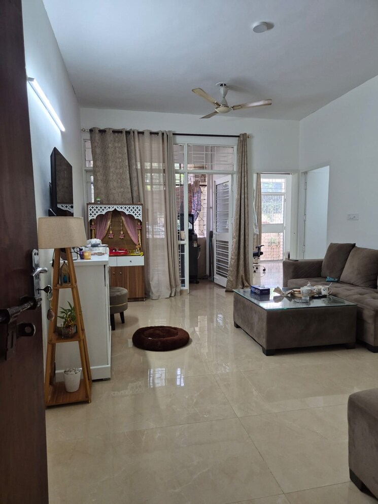 Living Room, rail-vihar-apartment 2 Bedroom 800 Sq.Ft. Apartment In Sector 15 Gurgaon 9332929