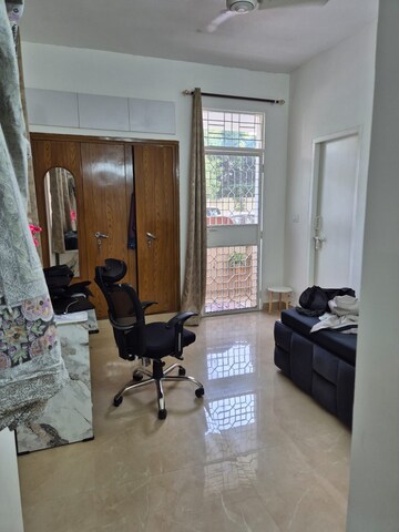 Team Area in 2 BHK Apartment at Rail Vihar Apartment, Sector 15 – for Rent