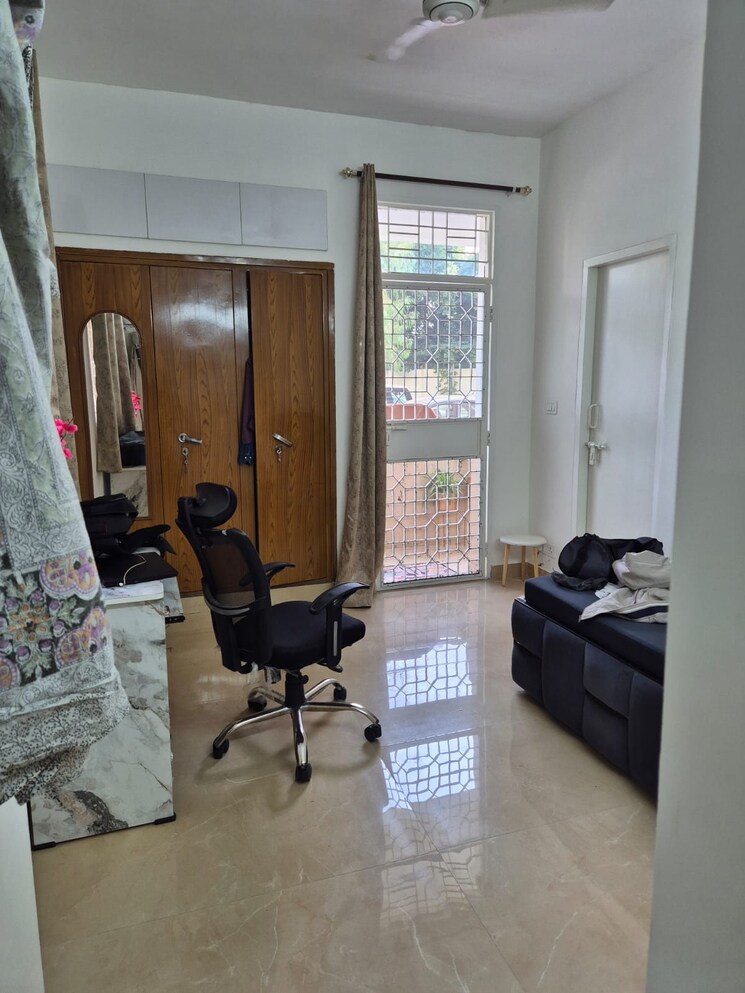 Team Area, rail-vihar-apartment 2 Bedroom 800 Sq.Ft. Apartment In Sector 15 Gurgaon 9332929