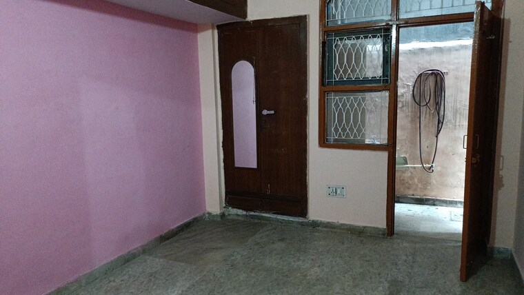 Room, vaishali sector 2 1 Bedroom 580 Sq.Ft. Builder Floor In Vaishali Sector 2 Ghaziabad 9332955