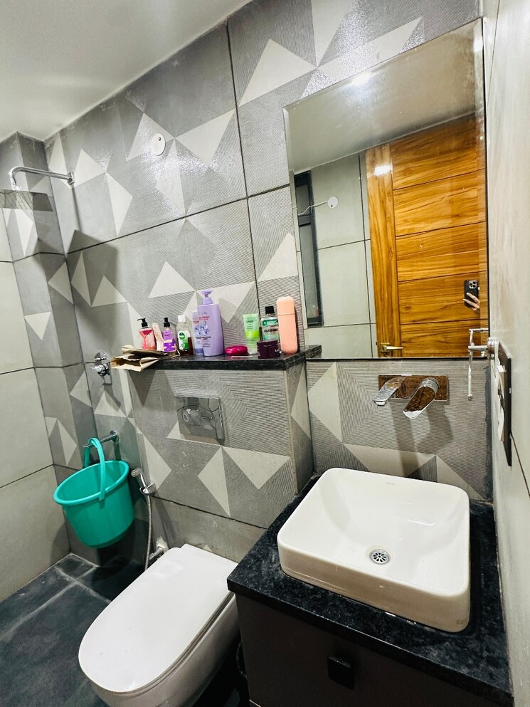 Team Area, housing-board-colony-sector-17 2 Bedroom 800 Sq.Ft. Builder Floor In Sector 17a Gurgaon 9332957