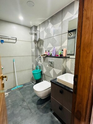 Bathroom in 2 BHK Builder Floor at Housing Board Colony Sector 17, Sector 17a – for Rent