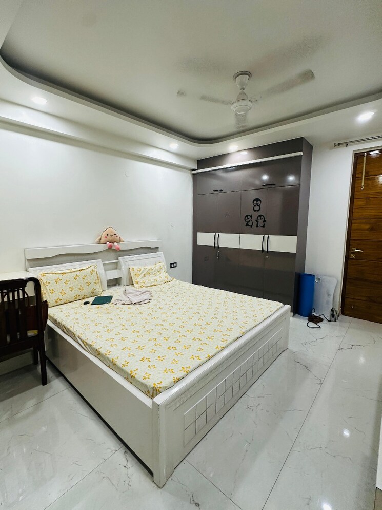 Bedroom, housing-board-colony-sector-17 2 Bedroom 800 Sq.Ft. Builder Floor In Sector 17a Gurgaon 9332957