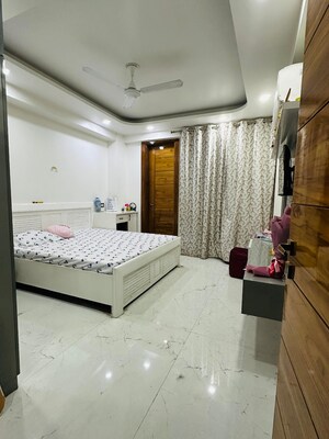 Bedroom in 2 BHK Builder Floor at Housing Board Colony Sector 17, Sector 17a – for Rent