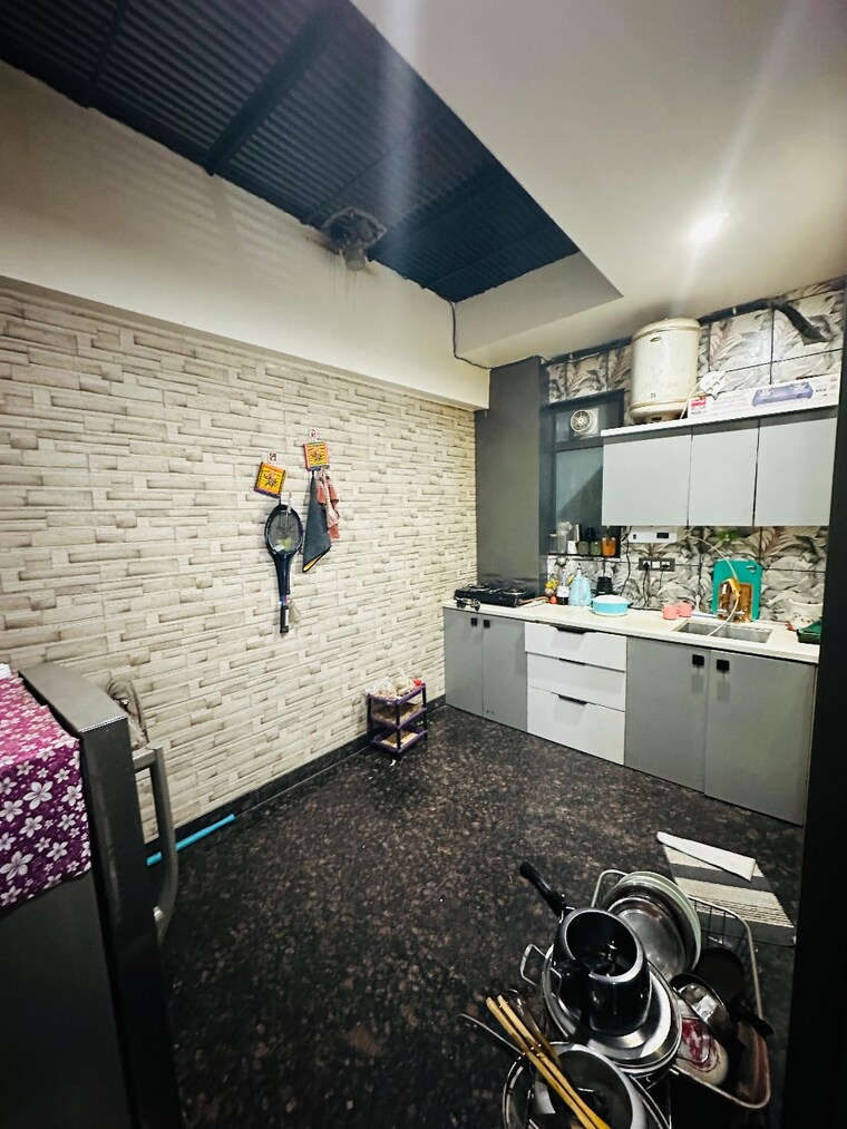  Parking, housing-board-colony-sector-17 2 Bedroom 800 Sq.Ft. Builder Floor In Sector 17a Gurgaon 9332957