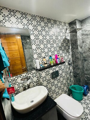 Team Area in 2 BHK Builder Floor at Housing Board Colony Sector 17, Sector 17a – for Rent