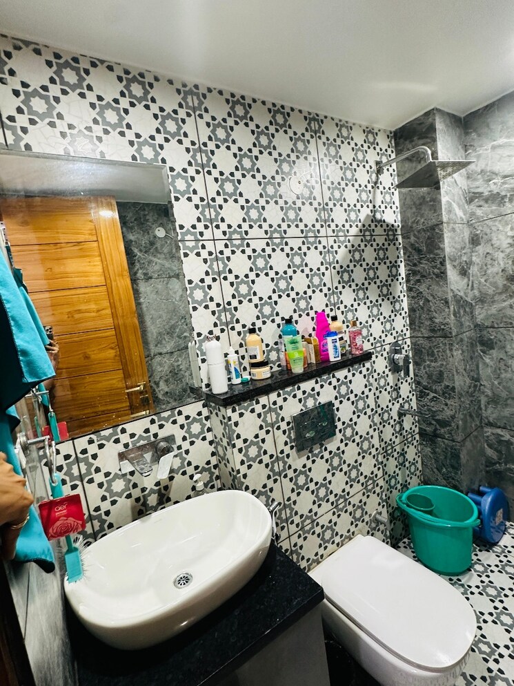 Team Area, housing-board-colony-sector-17 2 Bedroom 800 Sq.Ft. Builder Floor In Sector 17a Gurgaon 9332957