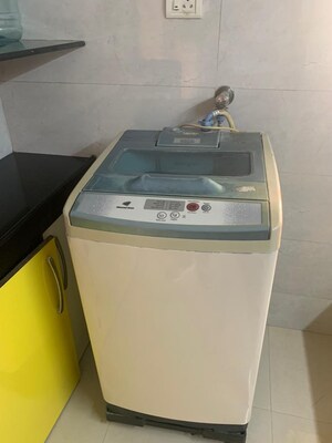 Furnished Amenities in 2 BHK Apartment at Kavi Apartment, Worli – for Rent