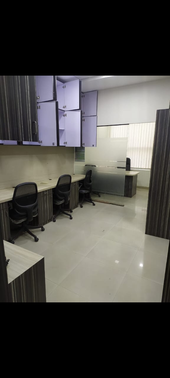 Office Space For Rent in Shreyash Cinema 