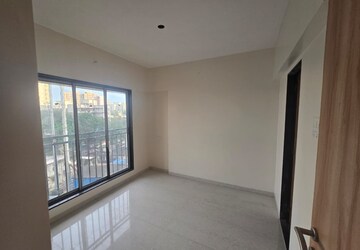 Room in 2 BHK Apartment at JP Decks, Goregaon East – for Sale