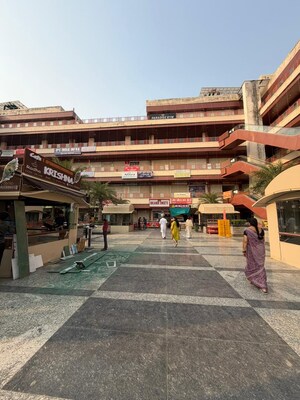  Shop For Rent in Saviour Lord Krishna Mart, Sector 19 Yamuna Expressway