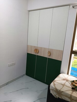 Furnished Amenities in 2 BHK Apartment at Raymond Ten X Habitat, Pokhran Road No Two – for Rent