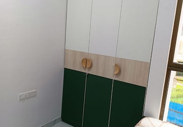 Furnished Amenities in 2 BHK Apartment at Raymond Ten X Habitat, Pokhran Road No Two – for Rent