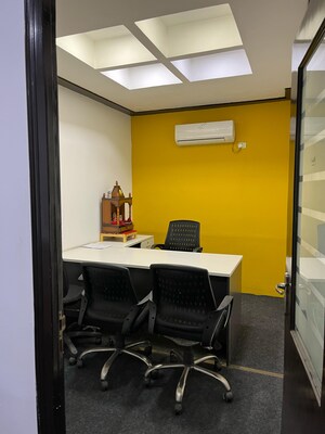 Team Area in  Office Space in IT/SEZ at Sector 27 – for Rent