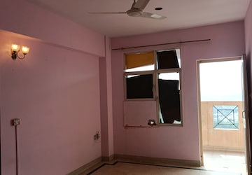 Room in 2 BHK Apartment at Ashiana The Heritage, Vaishali Sector 3 – for Sale