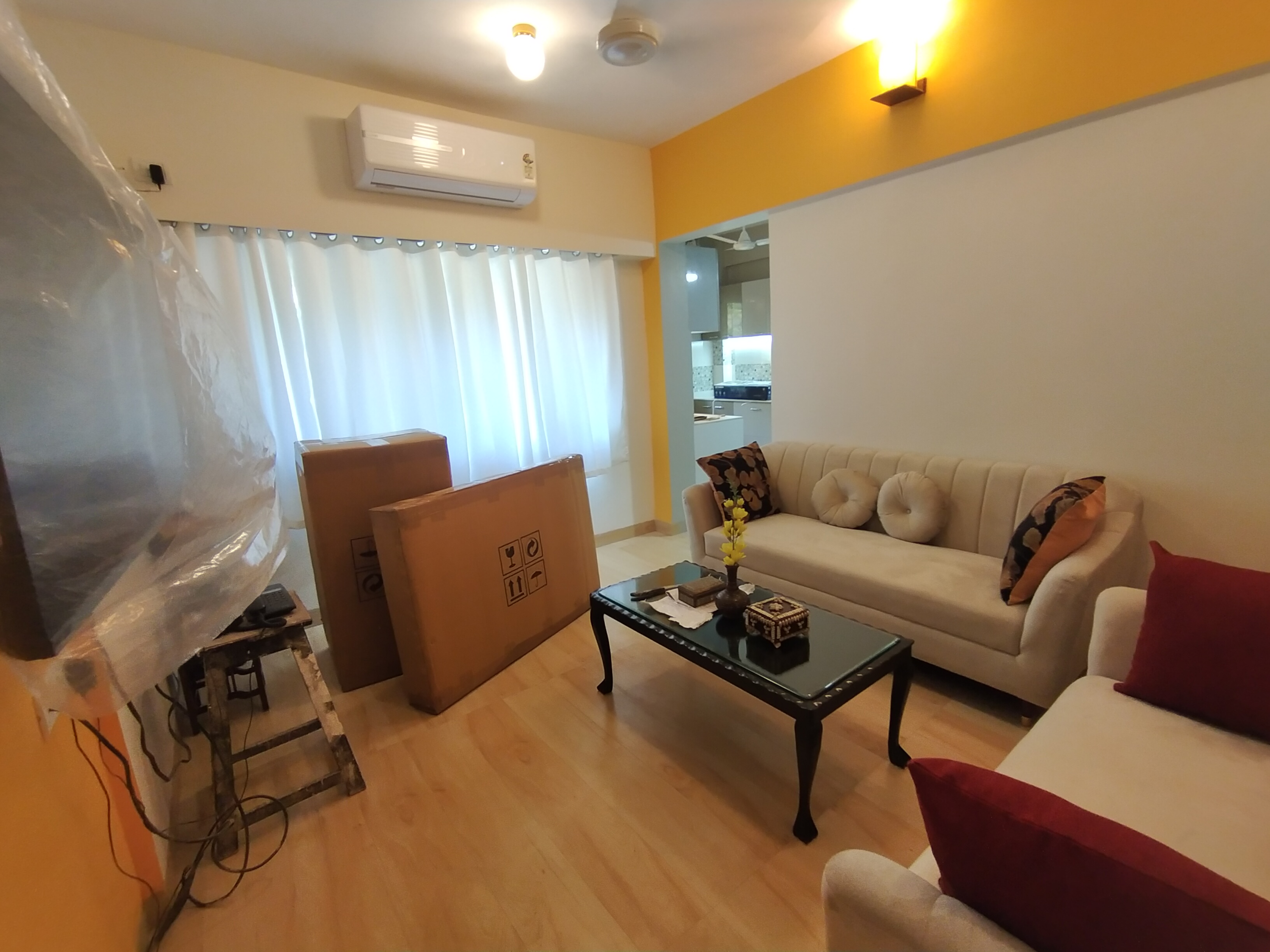 1 BHK Apartment For Rent in Hiranandani Gardens Lotus