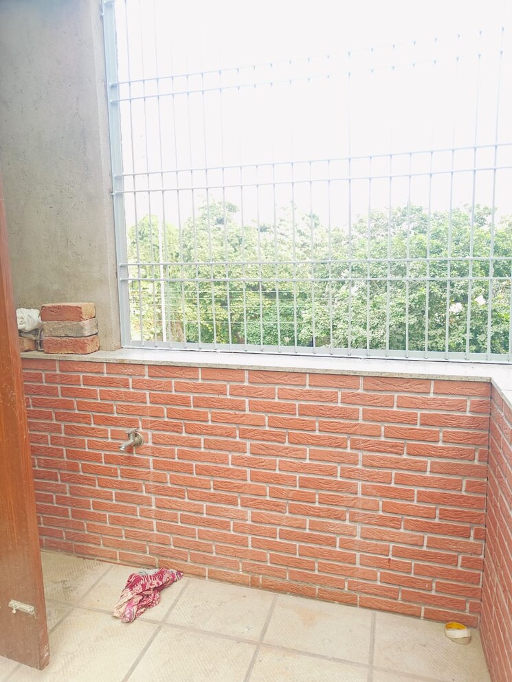 Balcony, huda-cghs 2 Bedroom 1350 Sq.Ft. Builder Floor In Sector 56 Gurgaon 9333390