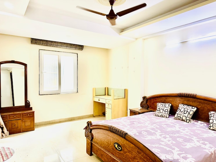 Bedroom, vipul-world-floors 3 Bedroom 2000 Sq.Ft. Builder Floor In Sector 48 Gurgaon 9333397