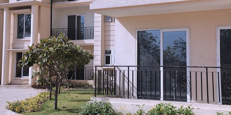 Exterior View, signature-the-serenas 2 Bedroom 531 Sq.Ft. Apartment In Sohna Sector 36 Gurgaon 9333415