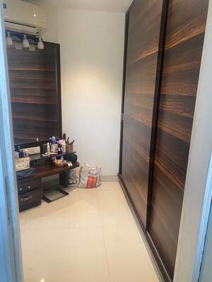 Room in 3 BHK Apartment at Hiranandani Gardens Lake Castle, Powai – for Sale