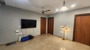 Room in 3 BHK Builder Floor at Sector 47 – for Rent