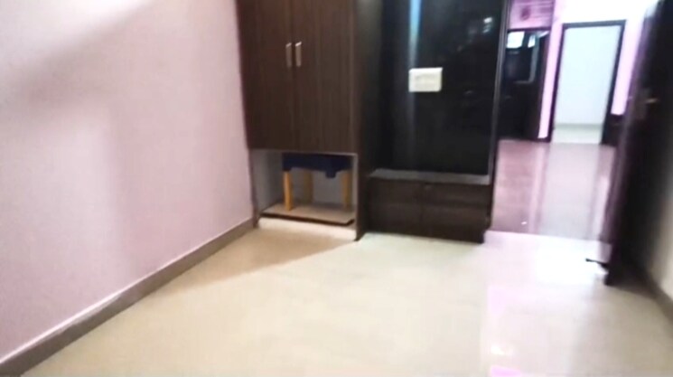 Room, vaishali sector 6 3 Bedroom 1210 Sq.Ft. Builder Floor In Vaishali Sector 6 Ghaziabad 9333558