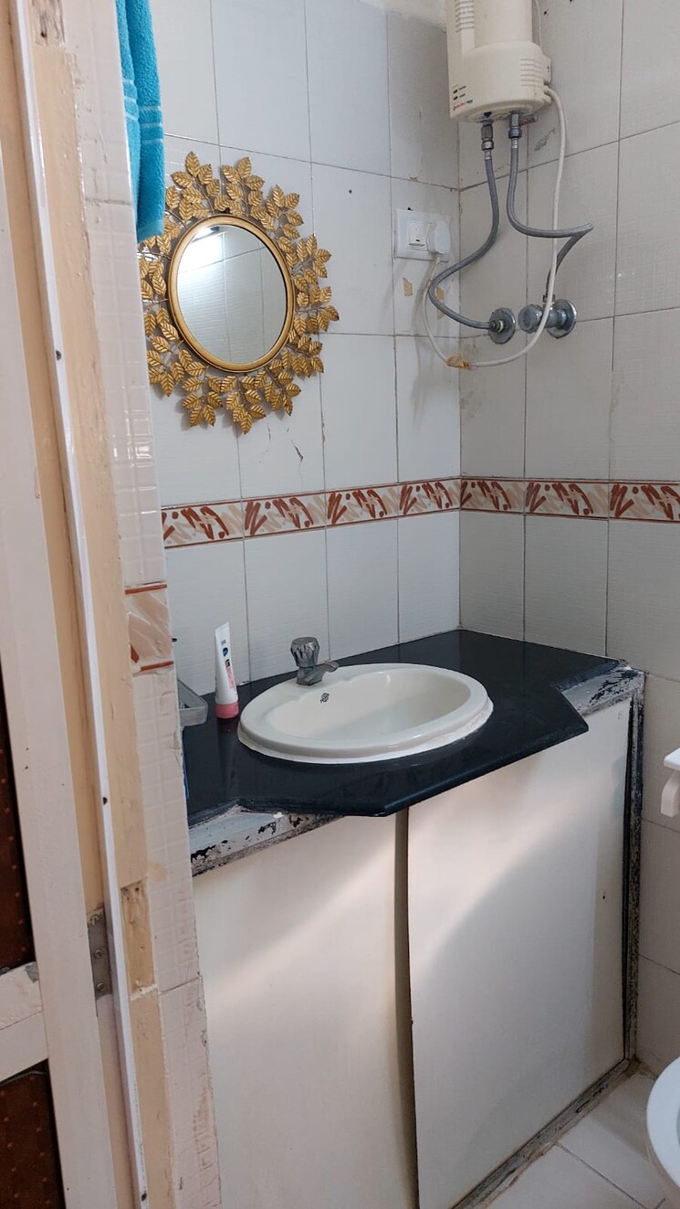 Bathroom, srishti-panch-srishti 2 Bedroom 915 Sq.Ft. Apartment In Powai Mumbai 9333626