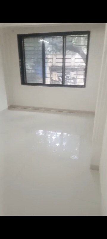 Room in 2 BHK Apartment at Jai Ganesh CHS JB Nagar, Jb Nagar – for Rent