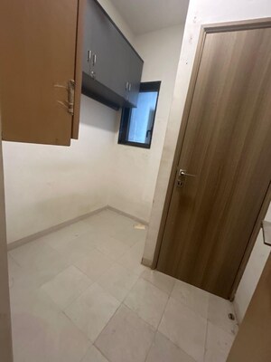 Bathroom in 3 BHK Apartment at Lodha Trump Tower, Worli – for Rent