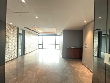 Room in 3 BHK Apartment at Lodha Trump Tower, Worli – for Rent