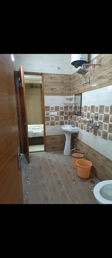 Kitchen in 3 BHK Builder Floor at MS Enclave Zirakpur, Dhakoli – for Sale