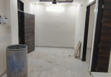 Living Room in 2 BHK Builder Floor at Dwarka Mor – for Rent