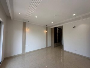 Room in 5 BHK Independent House at Sector 89 – for Sale