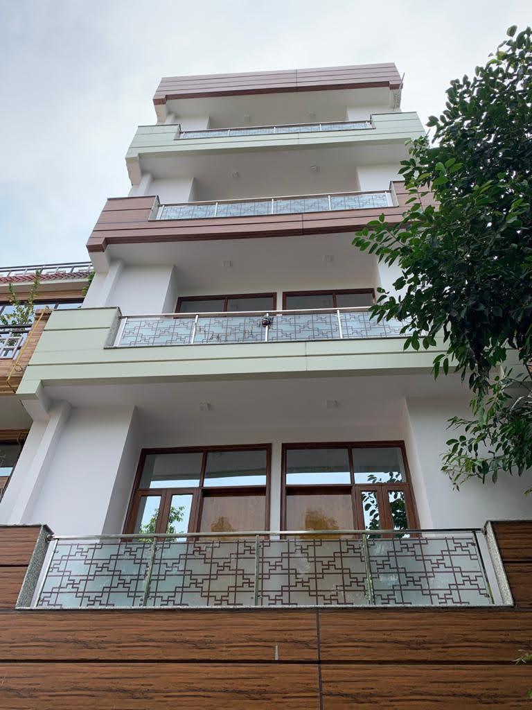 3 BHK Builder Floor For Sale in Vasundhara Sector 1